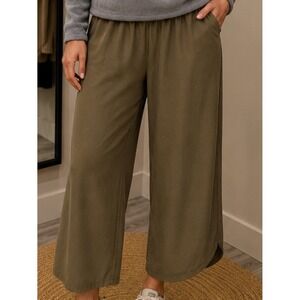 Amazon Wide Leg Pants w/Scalloped Hem and Pockets